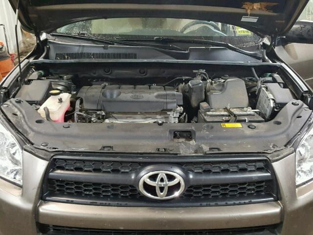 2T3BF4DV6CW245745 - 2012 TOYOTA RAV4 BROWN photo 7