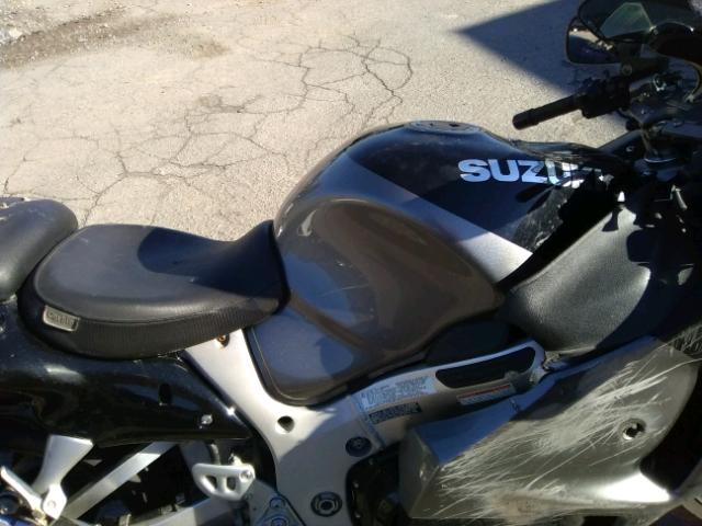 JS1GW71A312103488 - 2001 SUZUKI GSX1300 R BLACK photo 5