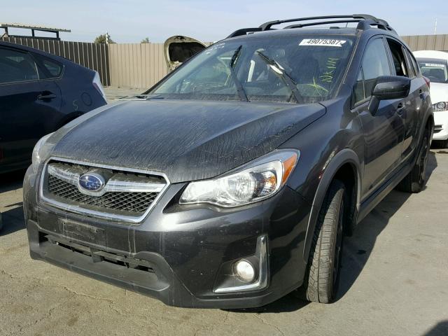 JF2GPABC4G8231858 - 2016 SUBARU CROSSTREK GRAY photo 2