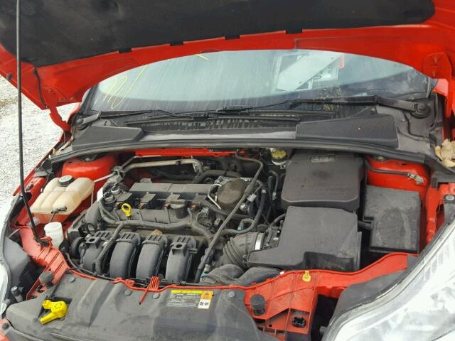 1FADP3F29DL209822 - 2013 FORD FOCUS SE RED photo 7