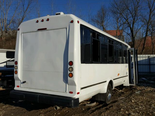 1GBE5V1247F413474 - 2007 CHEVROLET C5500 C5V0 WHITE photo 4