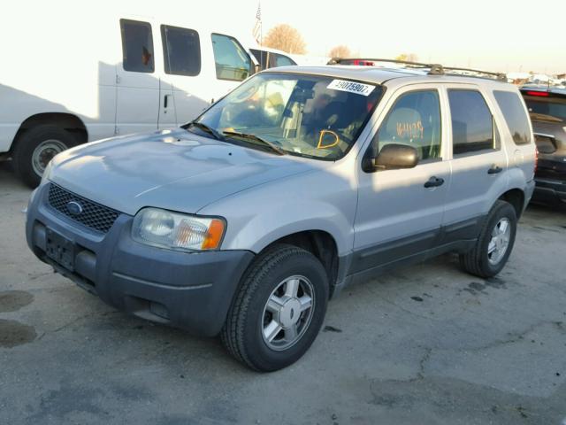 1FMYU02103KD76392 - 2003 FORD ESCAPE XLS SILVER photo 2