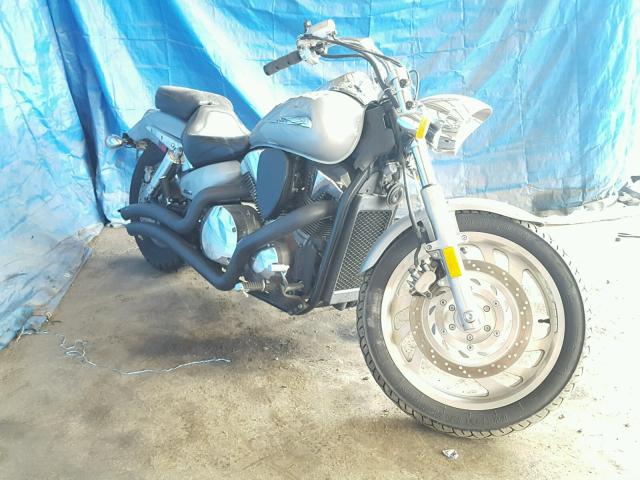 1HFSC55054A010809 - 2004 HONDA VTX1300 C SILVER photo 1