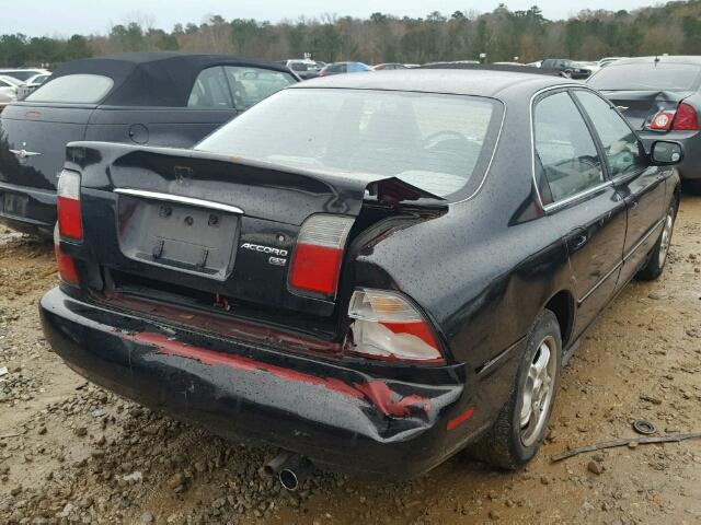 1HGCD5657VA021593 - 1997 HONDA ACCORD EX BLACK photo 4