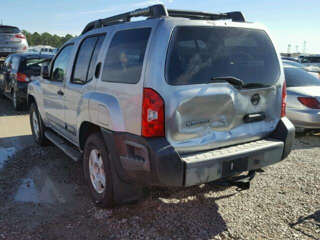 5N1AN08W55C655125 - 2005 NISSAN XTERRA OFF SILVER photo 3