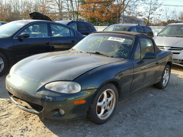 JM1NB353720228133 - 2002 MAZDA MX-5 MIATA GREEN photo 2