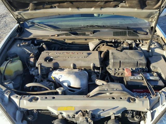 JTDBE32K420057265 - 2002 TOYOTA CAMRY LE SILVER photo 7