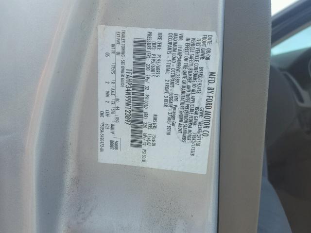 1FAHP34N99W123897 - 2009 FORD FOCUS S SILVER photo 10