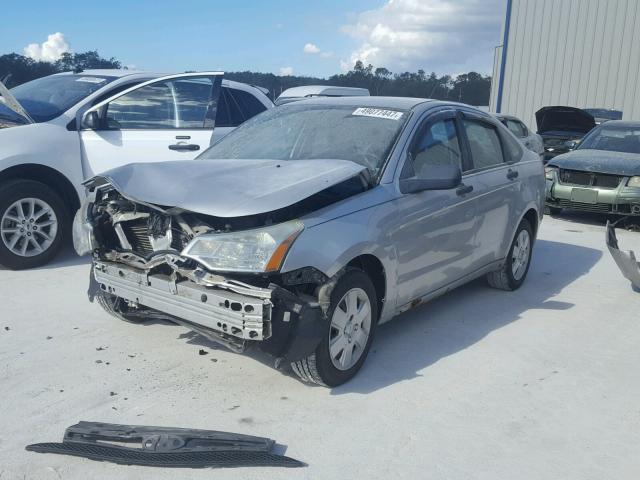 1FAHP34N99W123897 - 2009 FORD FOCUS S SILVER photo 2