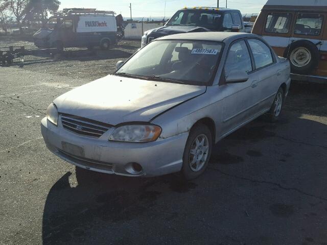 KNAFB121535294550 - 2003 KIA SPECTRA BA GRAY photo 2