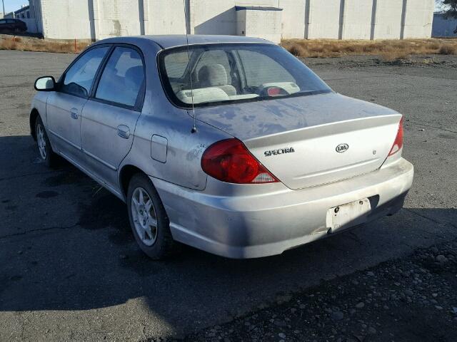 KNAFB121535294550 - 2003 KIA SPECTRA BA GRAY photo 3