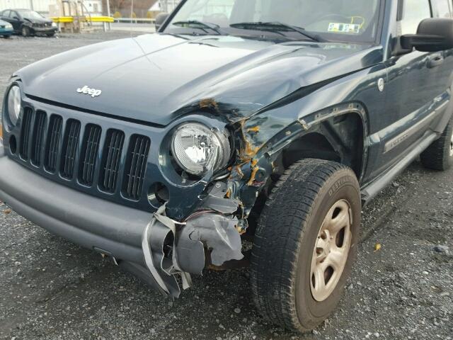 1J4GL48K65W714717 - 2005 JEEP LIBERTY SP GREEN photo 9