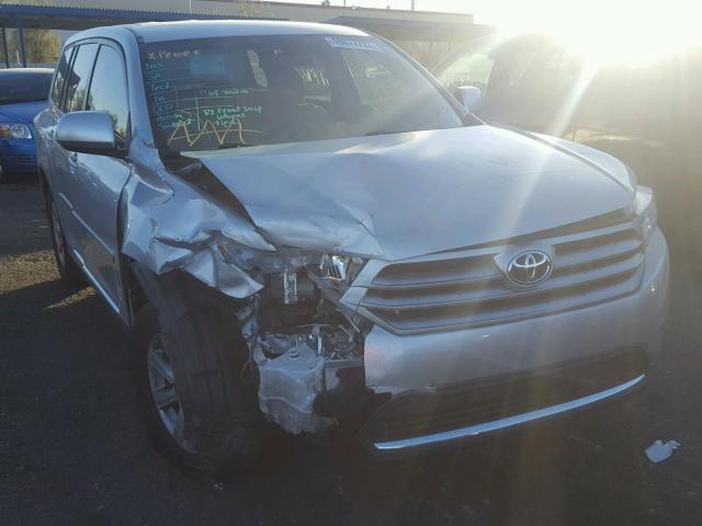 5TDZA3EH5DS038704 - 2013 TOYOTA HIGHLANDER SILVER photo 1