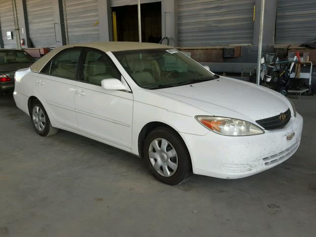 4T1BE32KX2U047845 - 2002 TOYOTA CAMRY LE 白色 照片 1