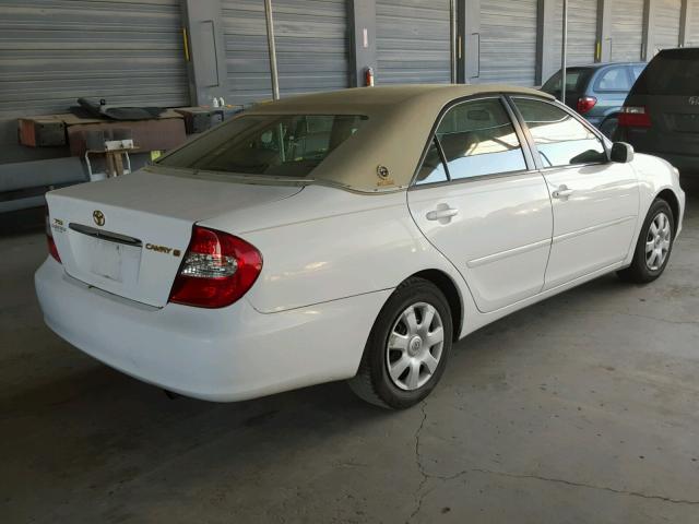 4T1BE32KX2U047845 - 2002 TOYOTA CAMRY LE 白色 照片 4