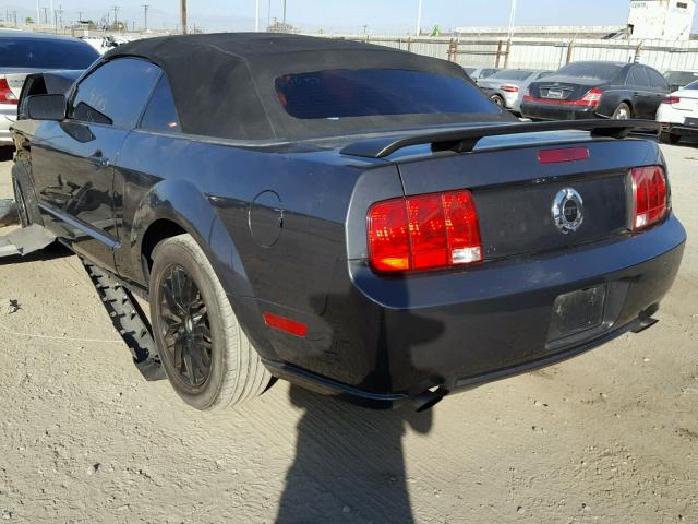 1ZVFT85H575207458 - 2007 FORD MUSTANG GT GRAY photo 3