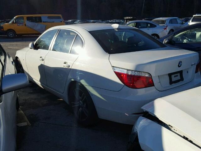 WBANU53598C115900 - 2008 BMW 528 I WHITE photo 3