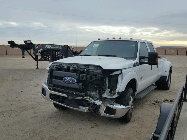 1FT8W3DT5GEA26338 - 2016 FORD F350 SUPER WHITE photo 2