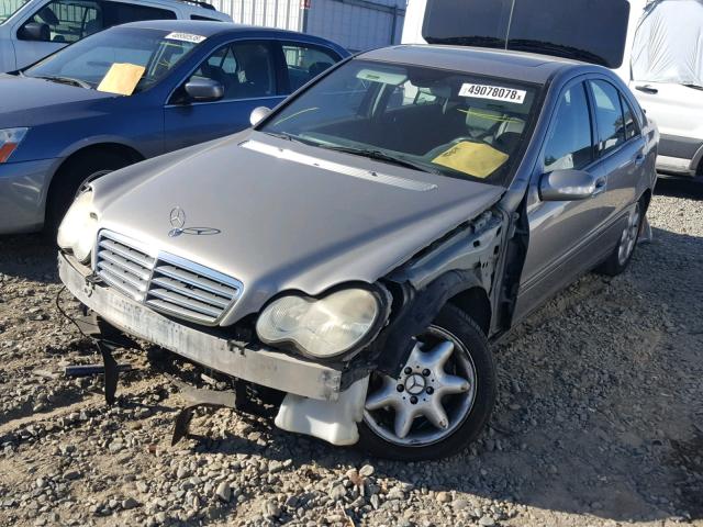 WDBRF61J83A538314 - 2003 MERCEDES-BENZ C 240 GRAY photo 2