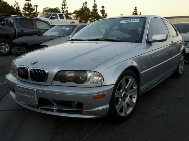 WBABN33412PG57328 - 2002 BMW 325 CI SILVER photo 2