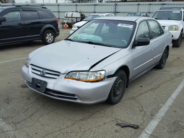 1HGCG564X1A120594 - 2001 HONDA ACCORD LX WHITE photo 2