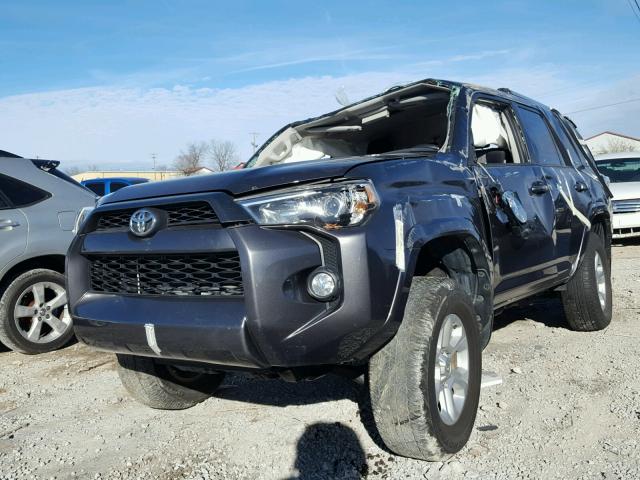 JTEBU5JR8F5235552 - 2015 TOYOTA 4RUNNER CHARCOAL photo 2