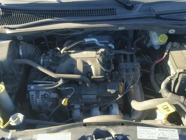 2A8HR54P88R682018 - 2008 CHRYSLER TOWN & COU SILVER photo 7