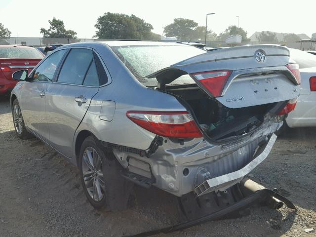 4T1BF1FKXGU181192 - 2016 TOYOTA CAMRY LE ვერცხლისფერი ფოტო 3