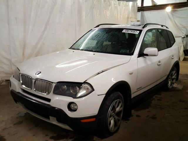 WBXPC93409WJ26171 - 2009 BMW X3 XDRIVE3 WHITE photo 2