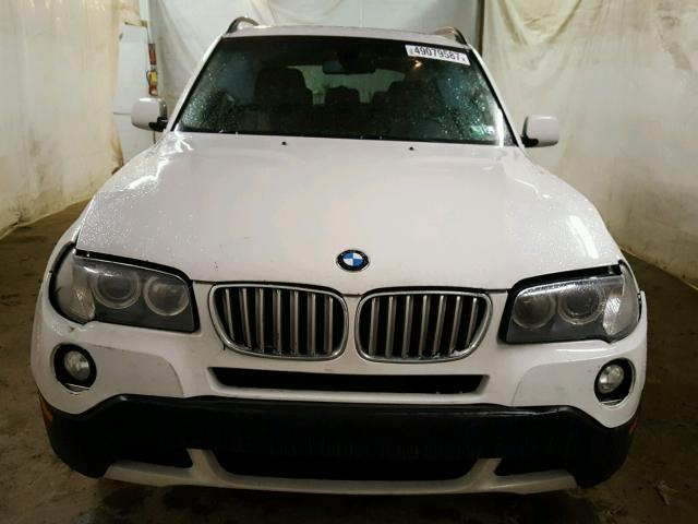 WBXPC93409WJ26171 - 2009 BMW X3 XDRIVE3 WHITE photo 9