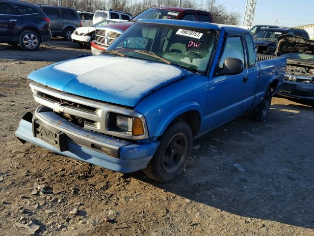 1GCCS19W4R8143083 - 1994 CHEVROLET S TRUCK S1 BLUE photo 2