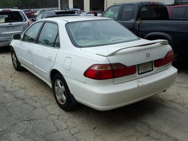 1HGCG1658YA084206 - 2000 HONDA ACCORD EX WHITE photo 3