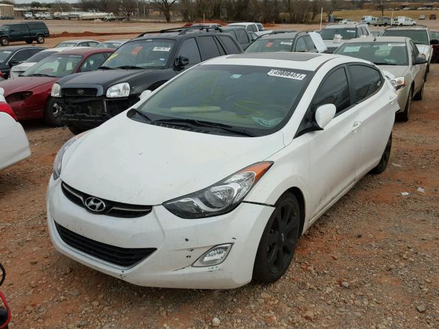 5NPDH4AE4DH248160 - 2013 HYUNDAI ELANTRA GL WHITE photo 2