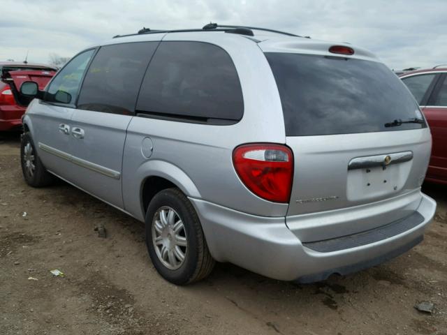 2C4GP54L55R530912 - 2005 CHRYSLER TOWN & COU SILVER photo 3