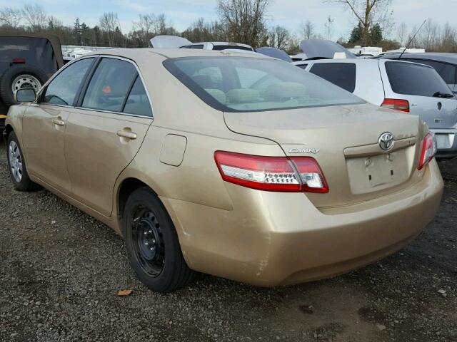 4T1BF3EKXBU204072 - 2011 TOYOTA CAMRY BASE GOLD photo 3