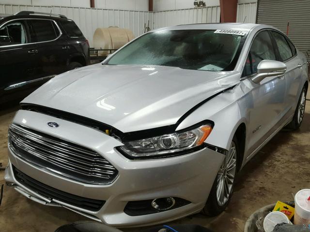 3FA6P0LU1DR370034 - 2013 FORD FUSION SE GRAY photo 2