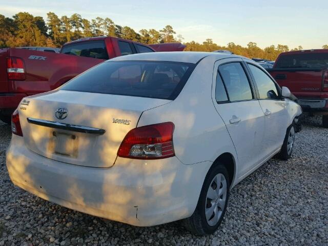 JTDBT923571161542 - 2007 TOYOTA YARIS WHITE photo 4