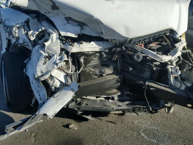 2T1KR32E46C563835 - 2006 TOYOTA COROLLA MA WHITE photo 9