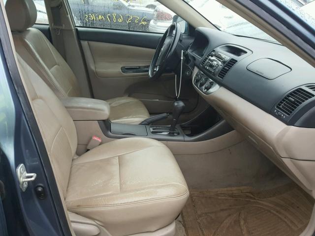 4T1BE32K32U617829 - 2002 TOYOTA CAMRY LE 蓝色 照片 5