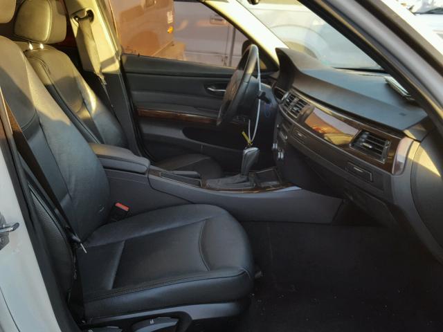 WBAPH5C53BF093640 - 2011 BMW 328 I SULE WHITE photo 5