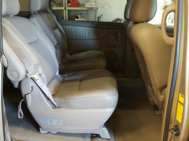 5TDBA22C54S025780 - 2004 TOYOTA SIENNA XLE GOLD photo 6