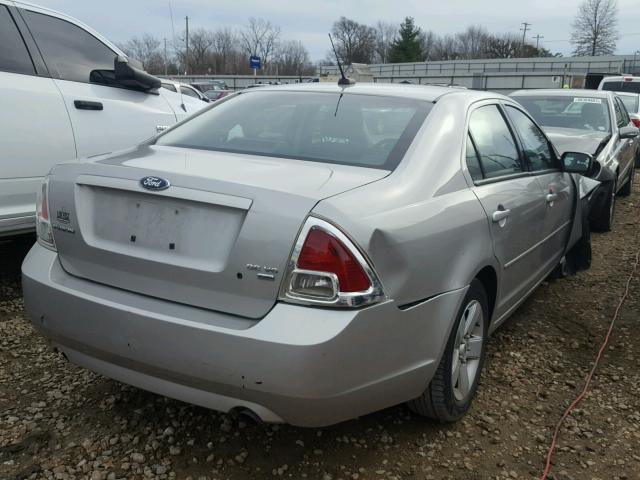 3FAHP01177R160205 - 2007 FORD FUSION SE SILVER photo 4