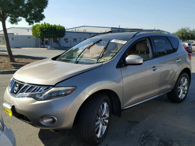 JN8AZ18W69W133000 - 2009 NISSAN MURANO S TAN photo 2