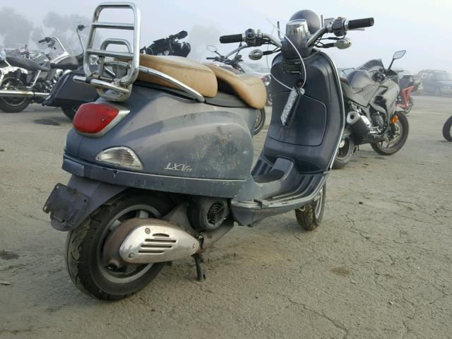 ZAPM448F775500528 - 2007 VESPA LX 150 GRAY photo 4