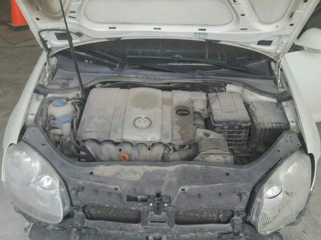 3VWJZ71K68M106705 - 2008 VOLKSWAGEN JETTA S 白色 照片 7