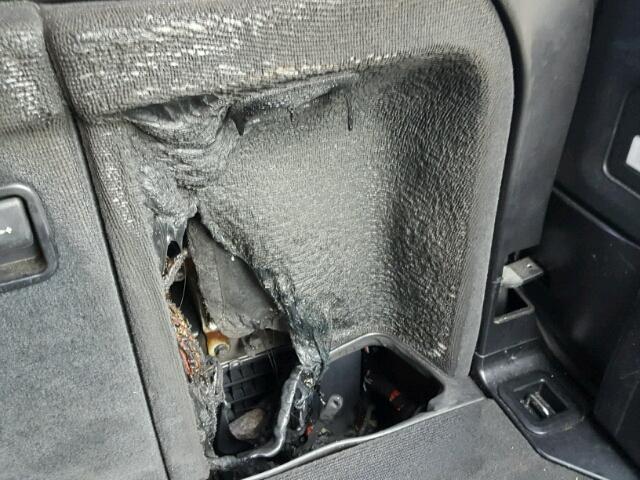 5UXFE8C5XAL310978 - 2010 BMW X5 XDRIVE4 Schwarz Foto 9