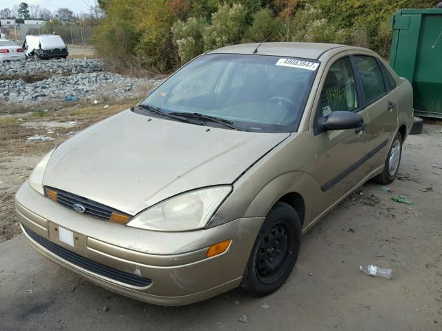 1FAFP33P21W152401 - 2001 FORD FOCUS LX GOLD photo 2