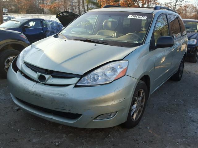 5TDBA22CX6S057904 - 2006 TOYOTA SIENNA XLE GREEN photo 2