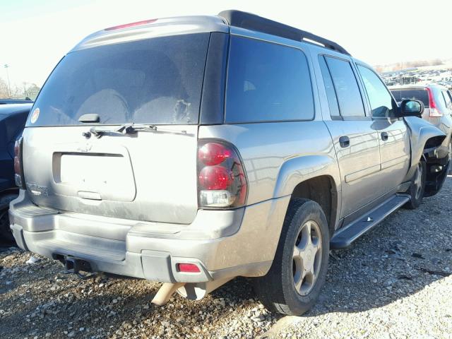 1GNET16S566123169 - 2006 CHEVROLET TRAILBLAZE GRAY photo 4