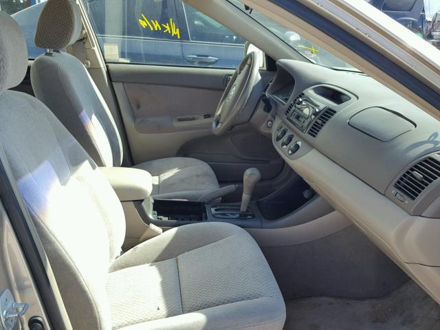 4T1BE32K03U737198 - 2003 TOYOTA CAMRY LE BEIGE photo 5